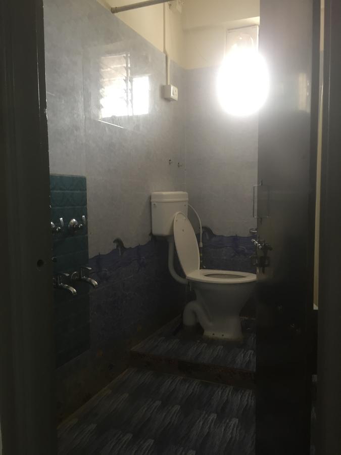 Joshi Yatri Niwas Hotell Kolhapur Eksteriør bilde