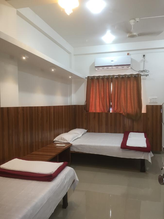 Joshi Yatri Niwas Hotell Kolhapur Eksteriør bilde