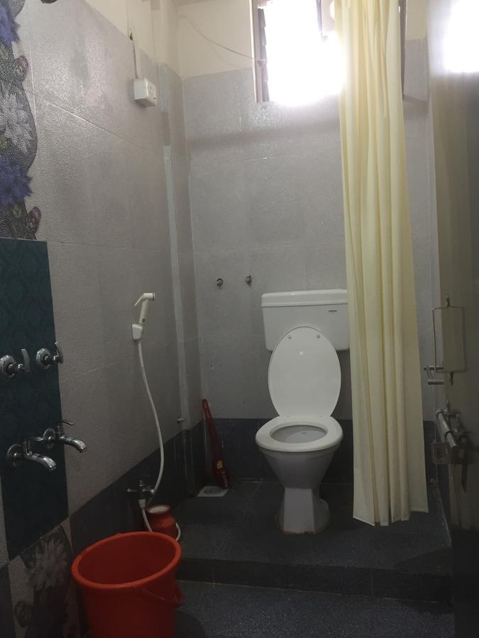 Joshi Yatri Niwas Hotell Kolhapur Eksteriør bilde