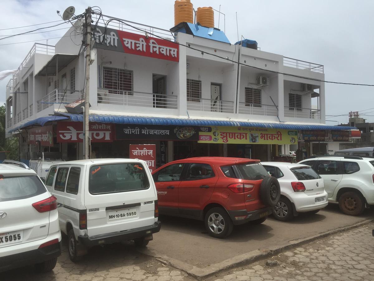 Joshi Yatri Niwas Hotell Kolhapur Eksteriør bilde